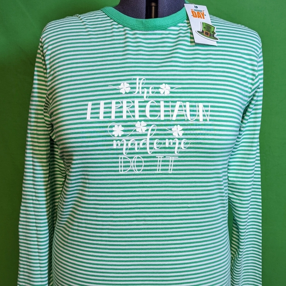 🟠3/$15 - NWT St Patrick's Day long sleeve shirt - Picture 1 of 5